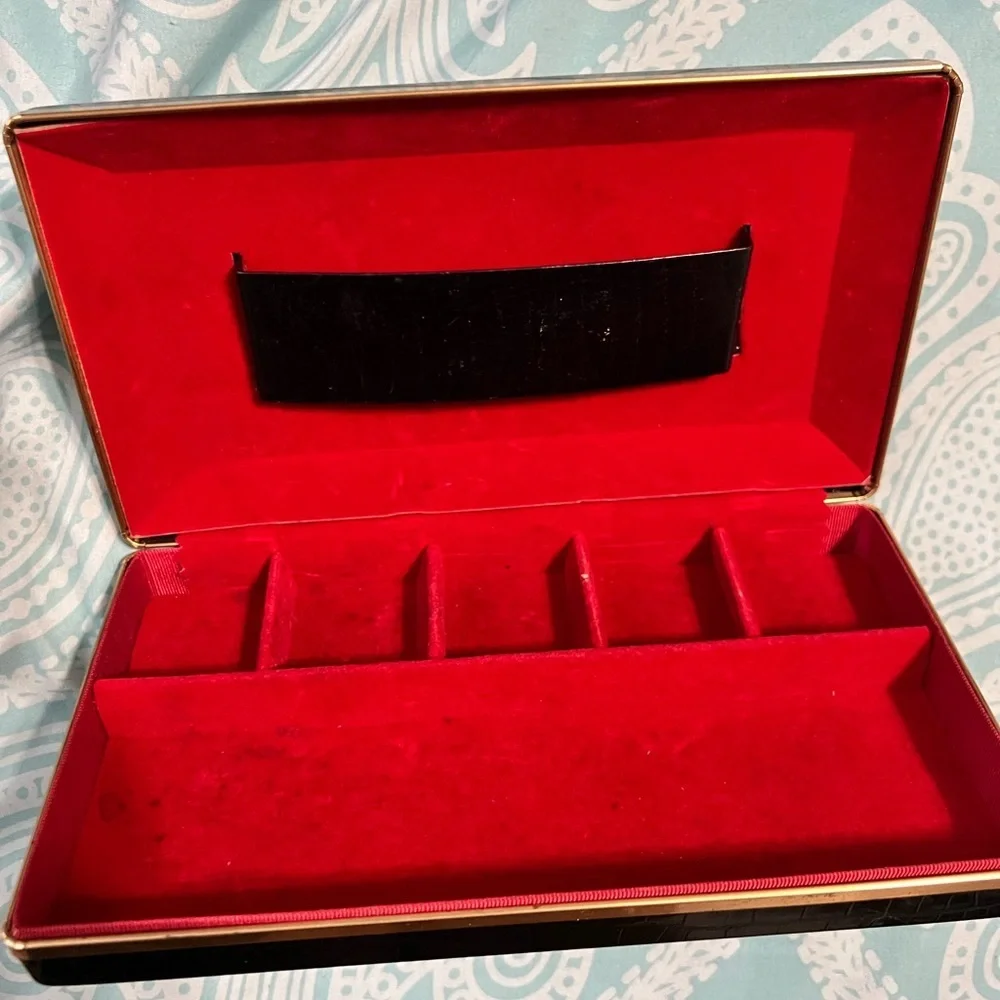 Vintage Black Embossed Clutch Jewelry Box